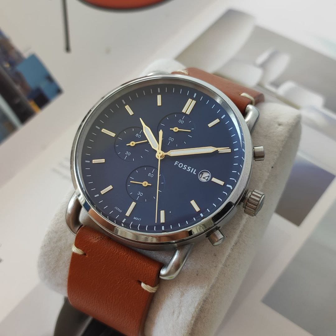 Fossil Chronograph Watch – Navy Blue Dial with Tan Leather Strap