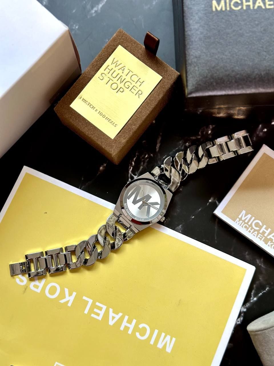 Hublot Classic Fusion Quartz – Rose Gold Case with Black Leather Strap