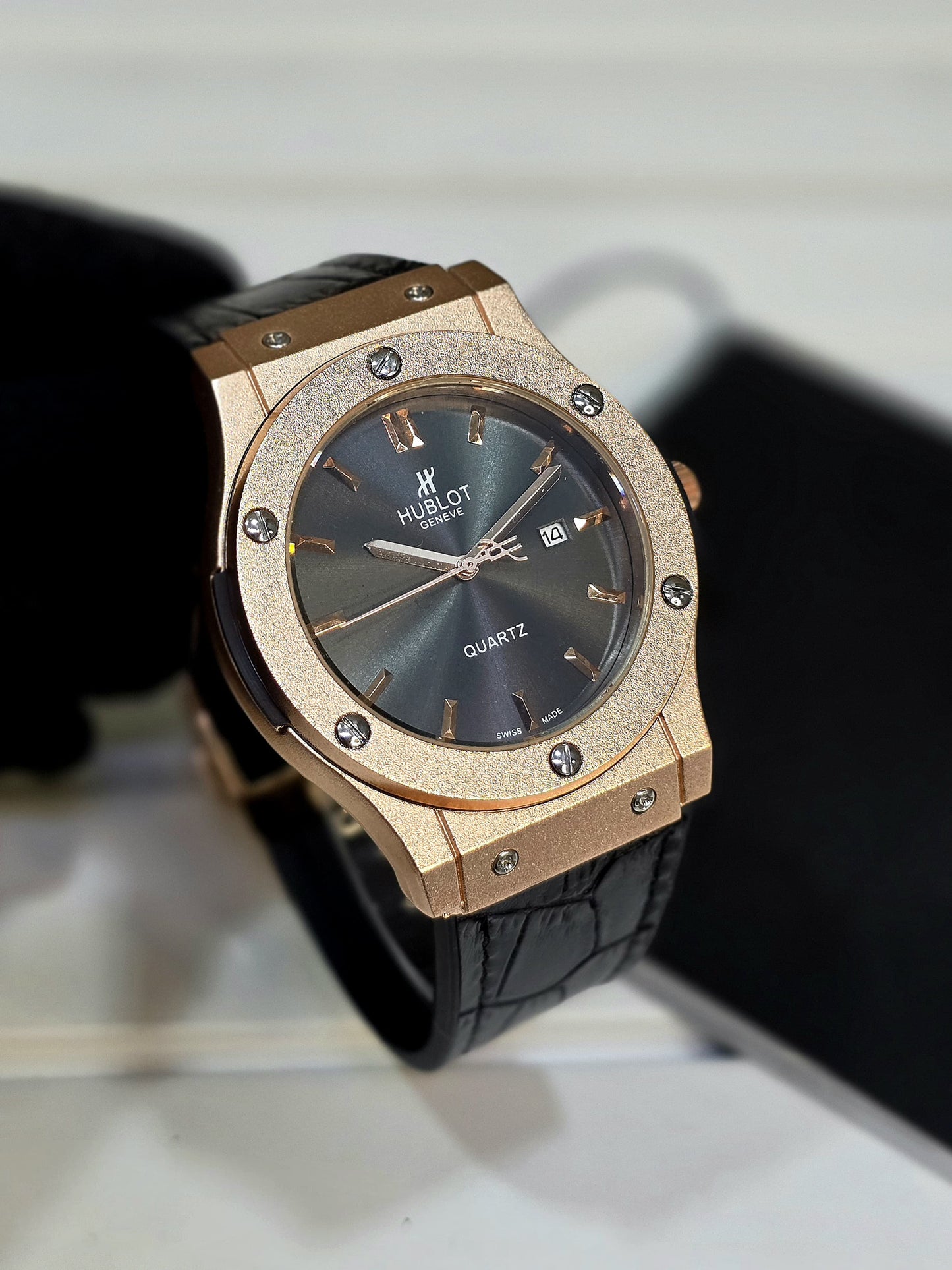 Hublot Classic Fusion Quartz – Rose Gold Case with Black Leather Strap