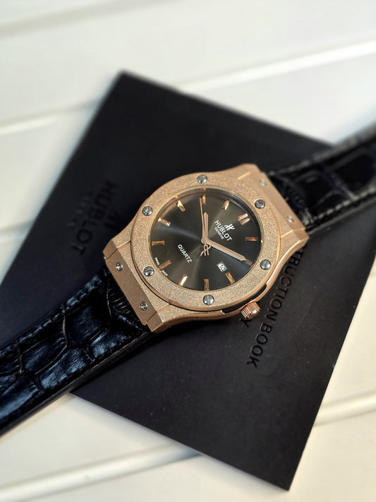 Hublot Classic Fusion Quartz – Rose Gold Case with Black Leather Strap